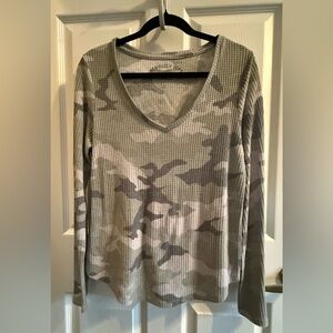 Aeropostale 
Size L